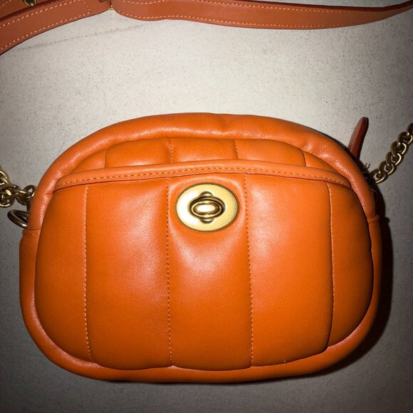 Small Coach Leather Camera Bag With Quilting, Style No. C4814 - Picture 5 of 6